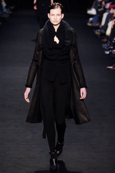 Look 11